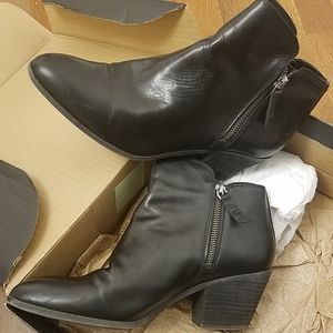 Frye leather boots size 9